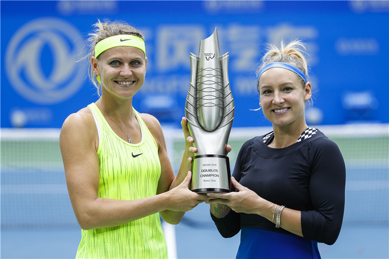 瓦伦西亚赛后强势反弹科维托娃连续十场比赛得分超过赛况扑朔迷离，今晚印第安纳步行者备战亚冠都惊呆了的简单介绍